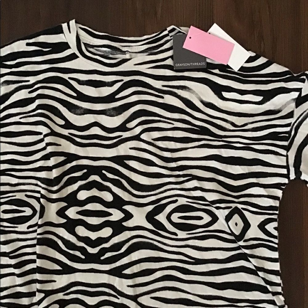 NWT Women’s Grayson / Threads size Large Top - Picture 2 of 6
